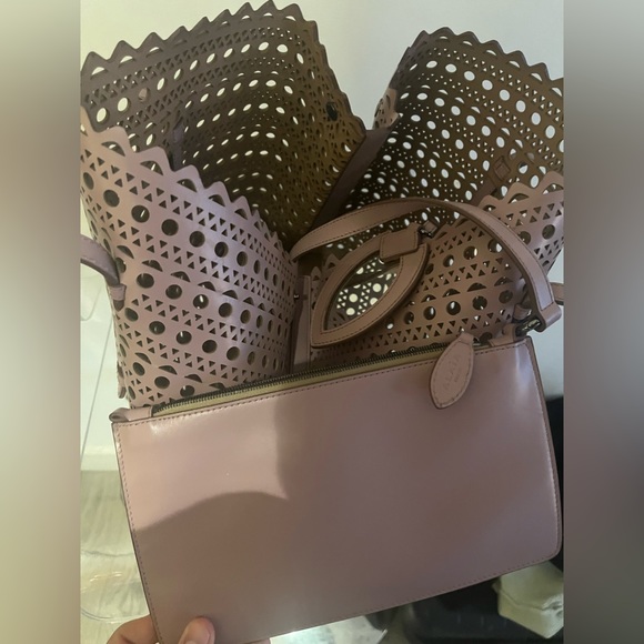 ALAIA Laser Cut Tote - Sandy - Picture 11 of 14